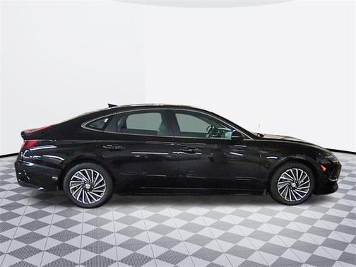2021 Hyundai SONATA Limited 2.0T