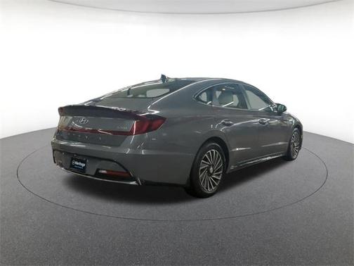 2022 Hyundai SONATA Hybrid SE
