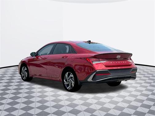2025 Hyundai ELANTRA HEV SEL Sport