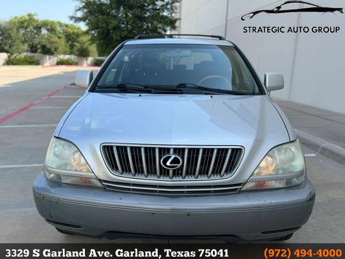 Millennium Silver Metallic 2001 Lexus RX 300 Base