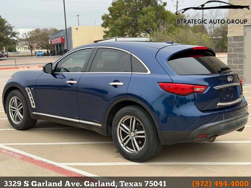 2017 INFINITI QX70 Base