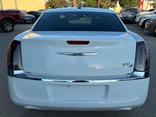 2014 Chrysler 300 S
