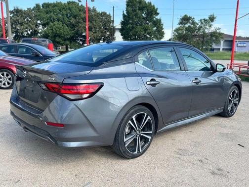 2022 Nissan Sentra SR