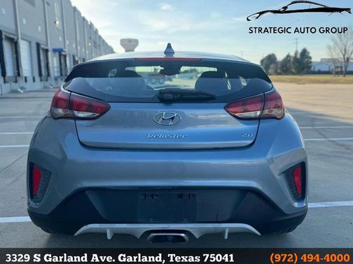 2019 Hyundai Veloster 2