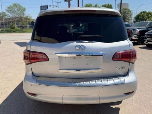 2017 INFINITI QX80 Base