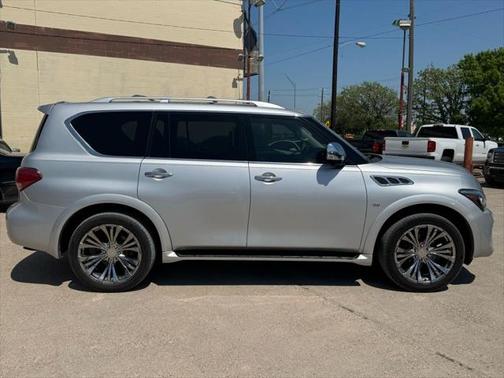 2017 INFINITI QX80 Base