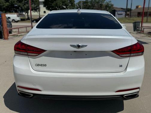 2015 Hyundai Genesis 3.8