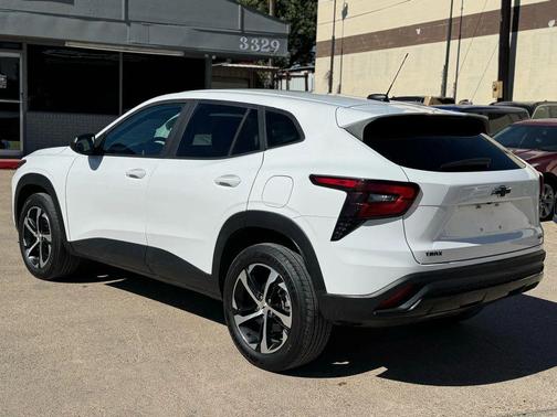 2025 Chevrolet Trax FWD 1RS