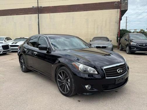 2014 INFINITI Q70 3.7