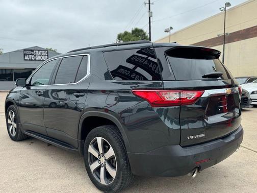 2020 Chevrolet Traverse LT Leather