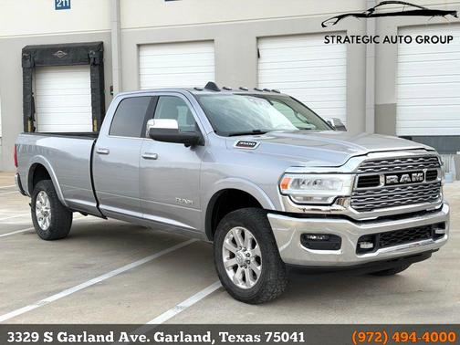 2020 RAM 3500 Laramie Crew Cab 4x4 8' Box