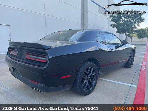 Pitch Black Clearcoat 2020 Dodge Challenger SXT