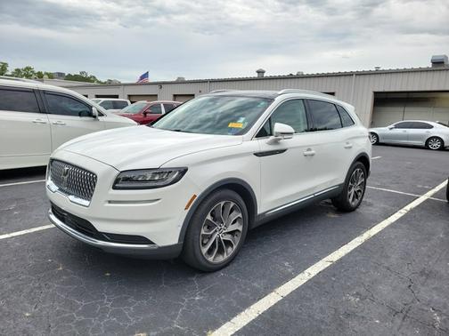 PRISTINE WHITE MET 3C 2022 Lincoln Nautilus RESERVE