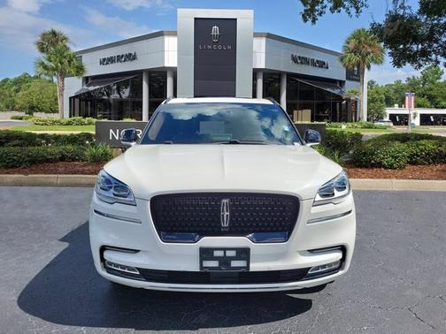 PRISTINE WHITE MET 3C 2024 Lincoln Aviator BLACK LABEL