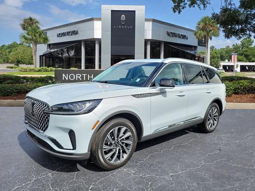 CRYSTAL WHITE MET CC 2025 Lincoln Aviator PREMIERE