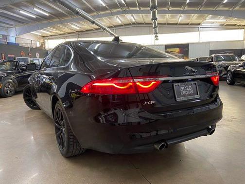 2018 Jaguar XF 25t