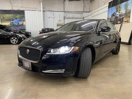 Narvik Black 2018 Jaguar XF 25t