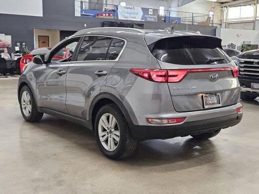 Mineral Silver 2017 Kia Sportage LX