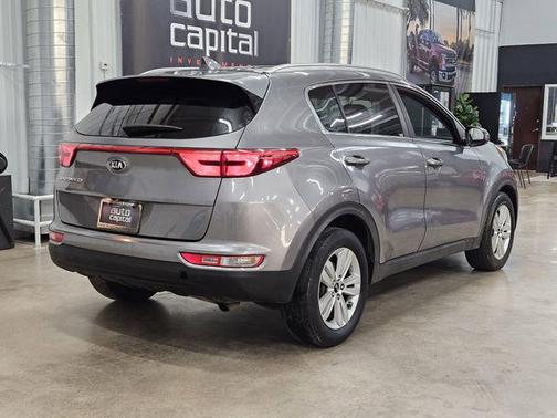 Mineral Silver 2017 Kia Sportage LX
