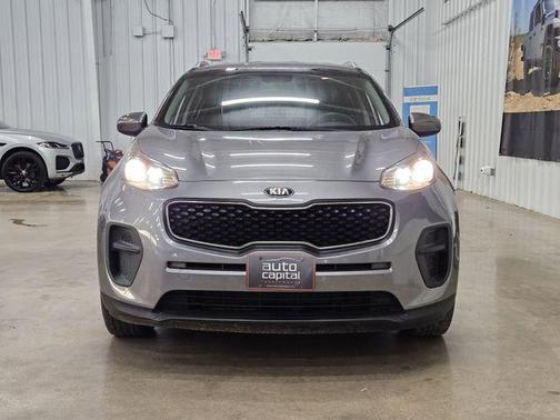 Mineral Silver 2017 Kia Sportage LX