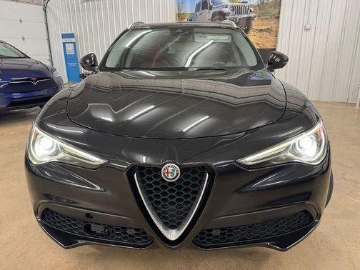 2018 Alfa Romeo Stelvio Ti Sport