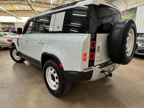 2020 Land Rover Defender 110 Standard