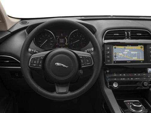 2018 Jaguar F-PACE 30t Premium