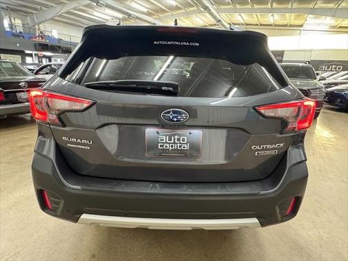 2022 Subaru Outback Touring
