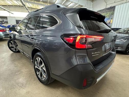 2022 Subaru Outback Touring