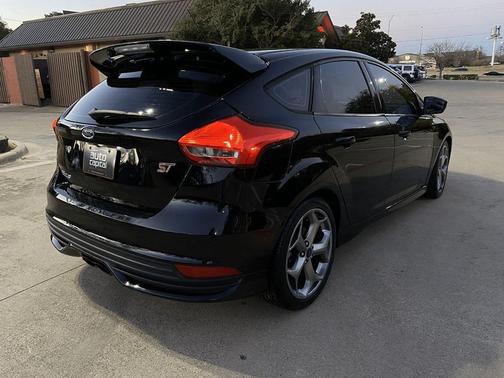 2017 Ford Focus ST 