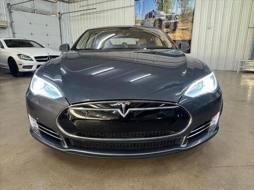 2014 Tesla Model S 85