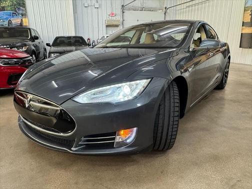 2014 Tesla Model S 85