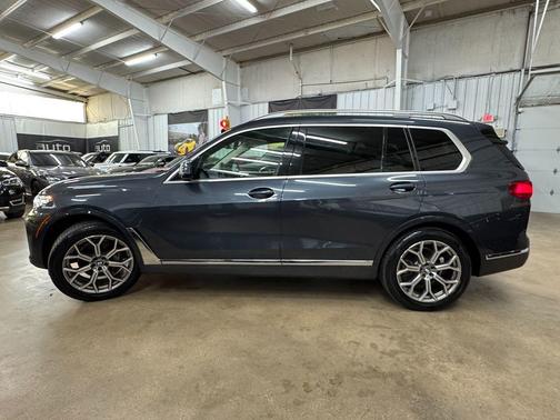 2020 BMW X7 xDrive40i