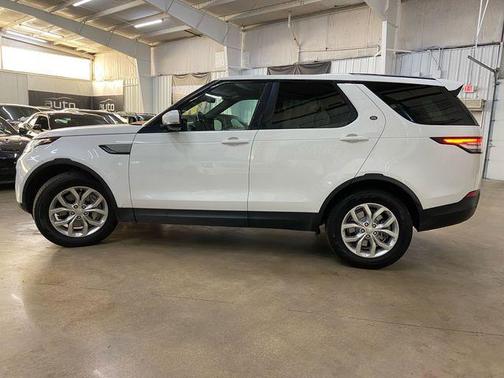 2020 Land Rover Discovery SE
