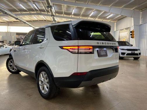 2020 Land Rover Discovery SE