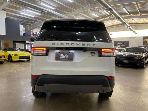 2020 Land Rover Discovery SE
