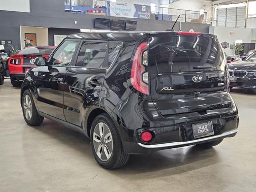 Shadow Black 2019 Kia Soul +