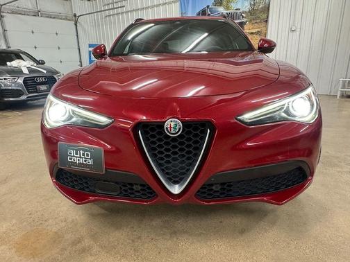 2018 Alfa Romeo Stelvio Ti Sport