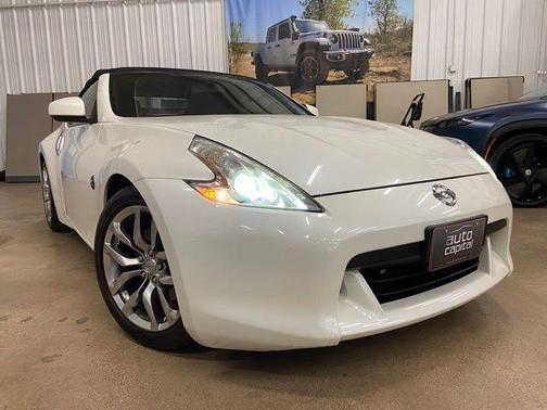 2011 Nissan 370Z Base