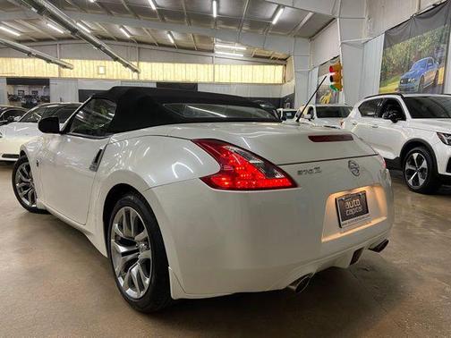 2011 Nissan 370Z Base