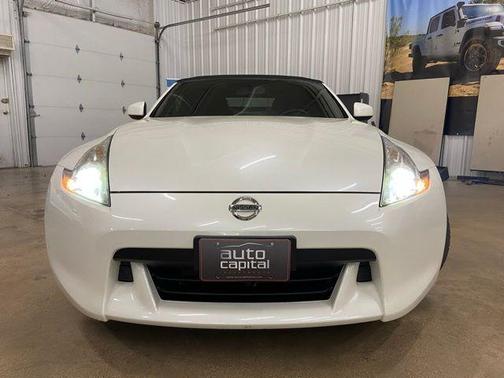 2011 Nissan 370Z Base