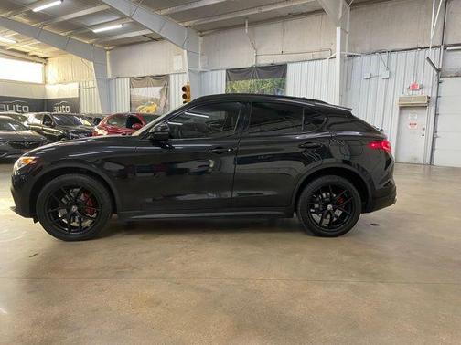 2019 Alfa Romeo Stelvio Ti Sport
