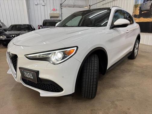 2019 Alfa Romeo Stelvio Base