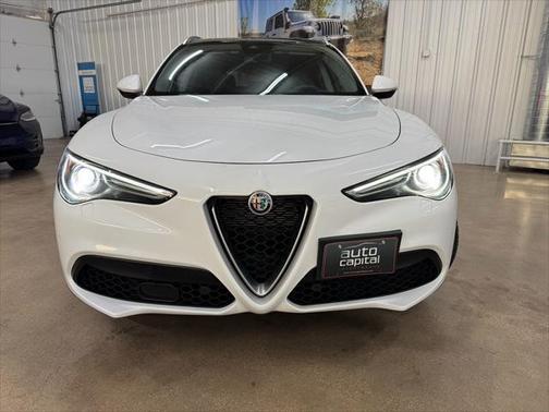 2019 Alfa Romeo Stelvio Base