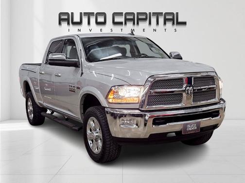 Bright Silver Metallic Clearcoat 2014 RAM 2500 Longhorn
