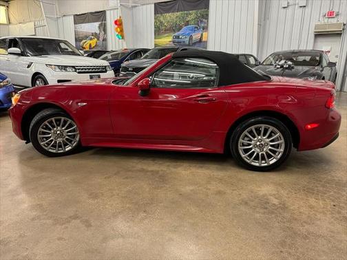 2017 FIAT 124 Spider Base