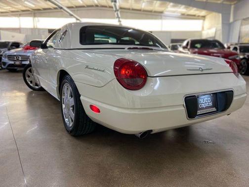 2002 Ford Thunderbird Base