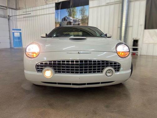 2002 Ford Thunderbird Base