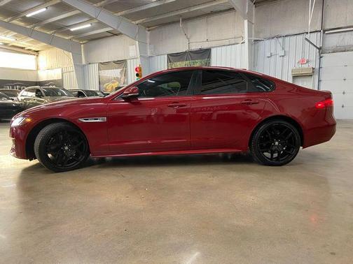 2017 Jaguar XF 35t R-Sport