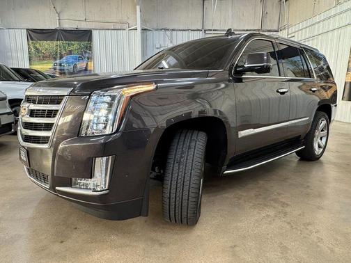 2017 Cadillac Escalade Luxury